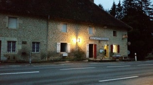 Chez titoune - La façade du restaurant