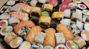 Sushi San - Un plateau sushi
