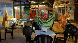 La Vague Bar Rhumerie Grignotage - La terrasse