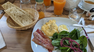 Estantat - Un plat