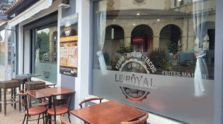 Le Royal - La  façade