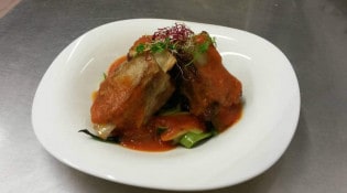 Gy suis Gy reste - Travers de veau coulis de tomate et tagliatelles de courgettes