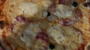 Pizzas du Bourg - Une pizza