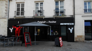 Comptoir à poutine - La façade