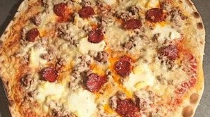 Ty Auberge - une pizza