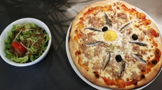 Le Jardin à l'italienne - Une pizza