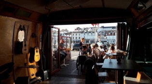 Moody bar - L' intérieur du restaurant