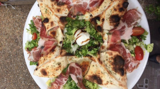 Cara Mamma - Une pizza