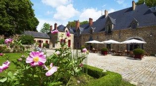 Le Montaigu - La façade du restaurant