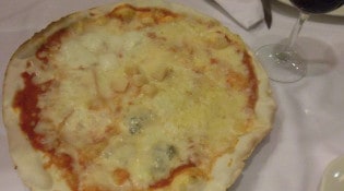 La Tagliatella - Une pizza mozzarella