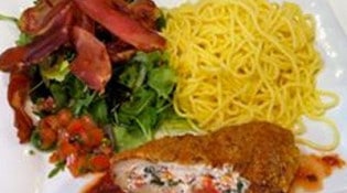 Rivazza - Filet de poulet alla milanese,spaghetti fresca ,chips de speck...