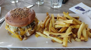 Millibar - Un burger, frites