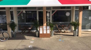 Piazzetta - La façade du restaurant