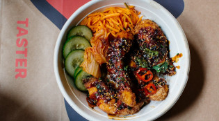 Out Fry - Yangnyeom chicken bowl