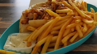 Pizzeria de Lamballe - Un sandwich, frites