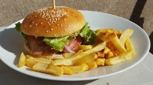Café de la Gare - Un burger, frites