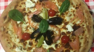 La guinguette du val dordogne - Une pizza