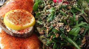 La Bohème - Tartine au saumon fumé bio