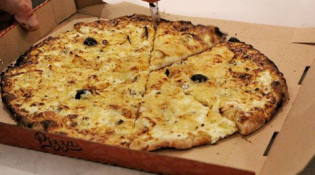 Chez Philou - Une pizza
