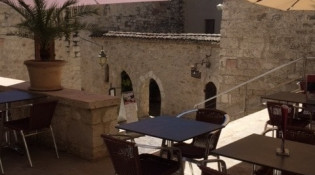 Bar des Arcades - La terrasse