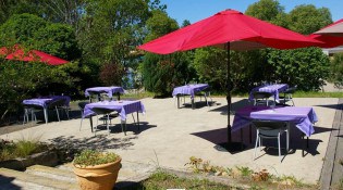 Auberge de l'Escale - un autre vue de la terrasse