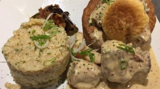 Le Bistrot De La Garenne - Dinde en vol-au-vent, boulghour parfumé aux épices