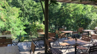 Auberge Coopérative des 3 Rivières - La terrasse