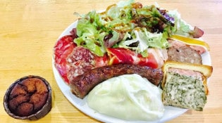 Auberge du mas de la barque - un plat