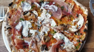 Un Brin Folk - Une pizza