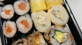 californian sushi - Un plat