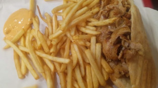 Kiff Koul Kebab - Un sandwich, frites