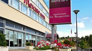 Le Tocqueville - La façade du restaurant