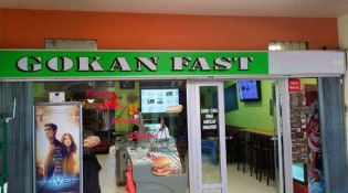 Gokan fast - La façade du restaurant