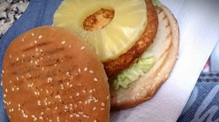 Saint Anne Fun Food - Un burger