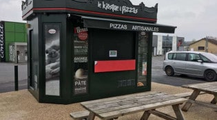 Le Kiosque à Pizzas - La façade du restaurant