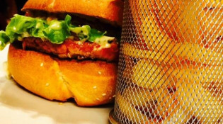 La grange du relais - Bacon burger de boeuf au Langres
