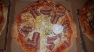 Allo pizza 53 - Une pizza au viande