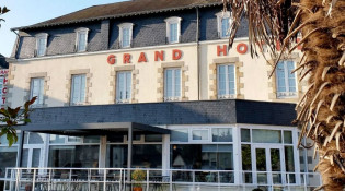 Le Grand Hôtel - La façade du restaurant