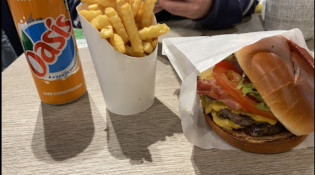 B Chef - Burger avec des frites