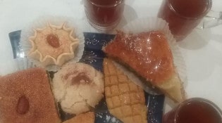 Djerba Food - Thé à la menthe et pâtisseries orientales