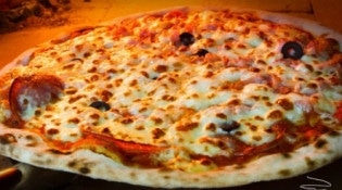 Pam Pizzas - Une autre pizza à base tomate