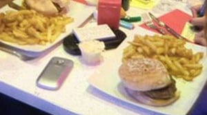 Frenchy's Diner - Des burgers avec des frites 
