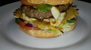 Au Bon Seuil - Un burger 