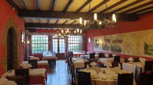 Auberge Table Ronde - La salle
