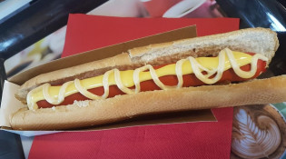 Sainte Marie Gourmand - Un hot-dog