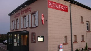 Auberge de Mulcey - La façade du restaurant