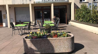 Palace Kebab - La terrasse