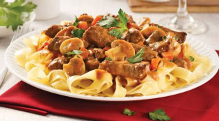 Le Crocodile - Bœuf stroganoff accompagné de linguines