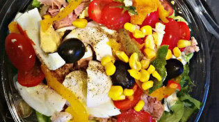 Pizza Nuova - Une salade
