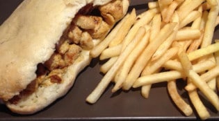 Pizz'burg - Sandwich et frites